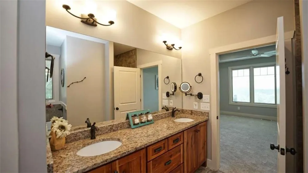 271 Highlands Dr Clarkesville, GA 30523