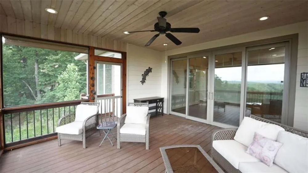 271 Highlands Dr Clarkesville, GA 30523