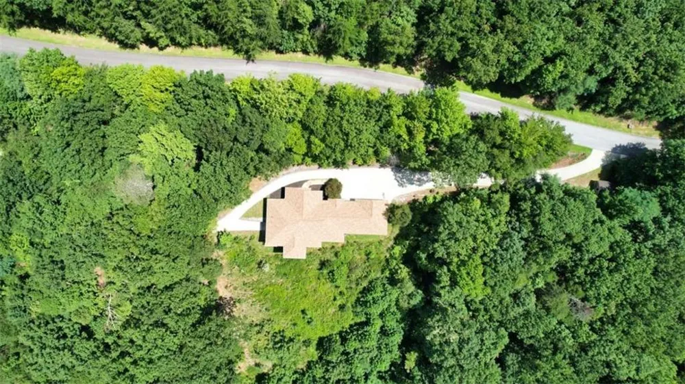 271 Highlands Dr Clarkesville, GA 30523
