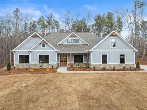 206 Shoals Way