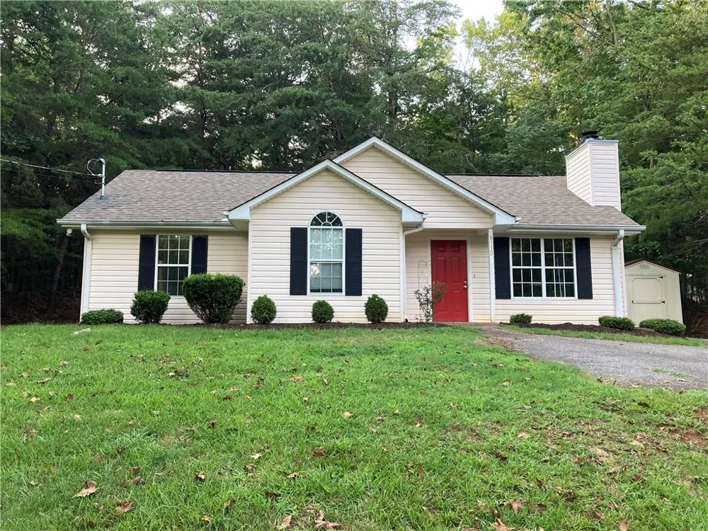6110 Lakeside Court Gainesville, GA 30506