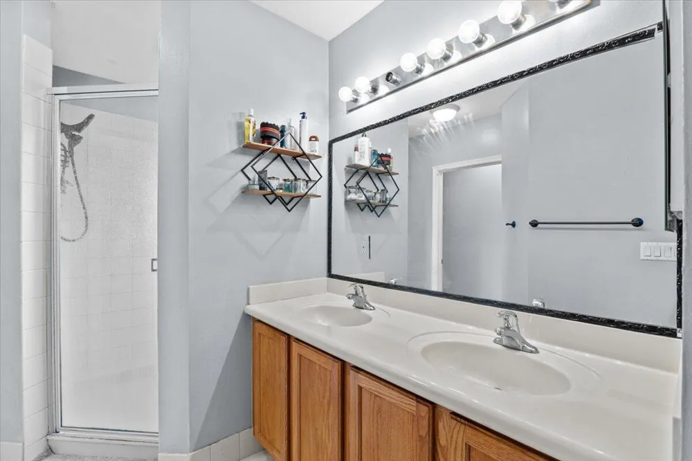 2227 OAKMONT DRIVE Riviera Beach, FL 33404