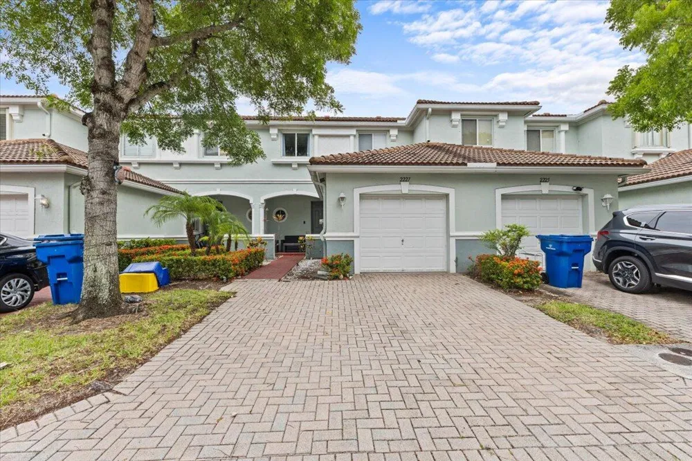 2227 OAKMONT DRIVE Riviera Beach, FL 33404