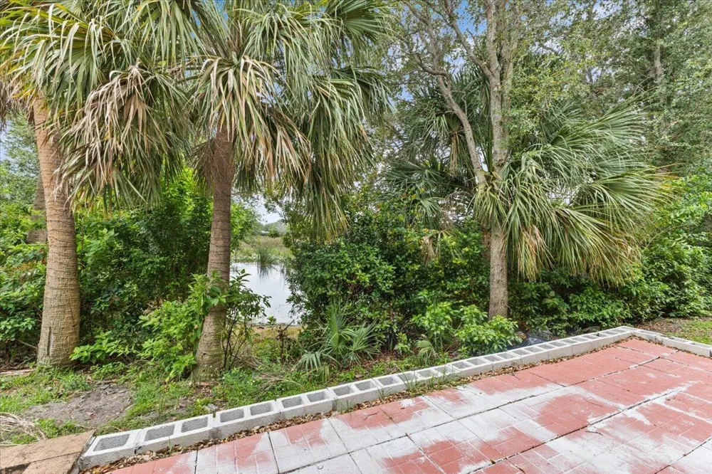 2227 OAKMONT DRIVE Riviera Beach, FL 33404