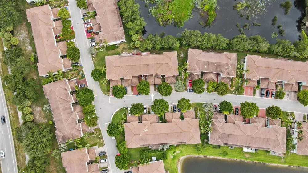 2227 OAKMONT DRIVE Riviera Beach, FL 33404