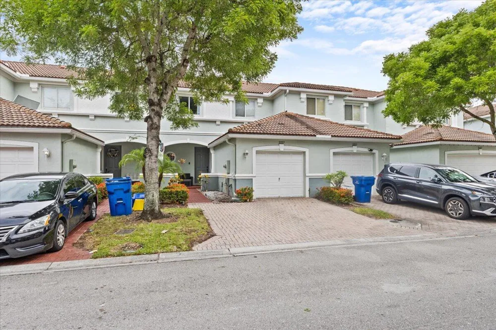 2227 OAKMONT DRIVE Riviera Beach, FL 33404