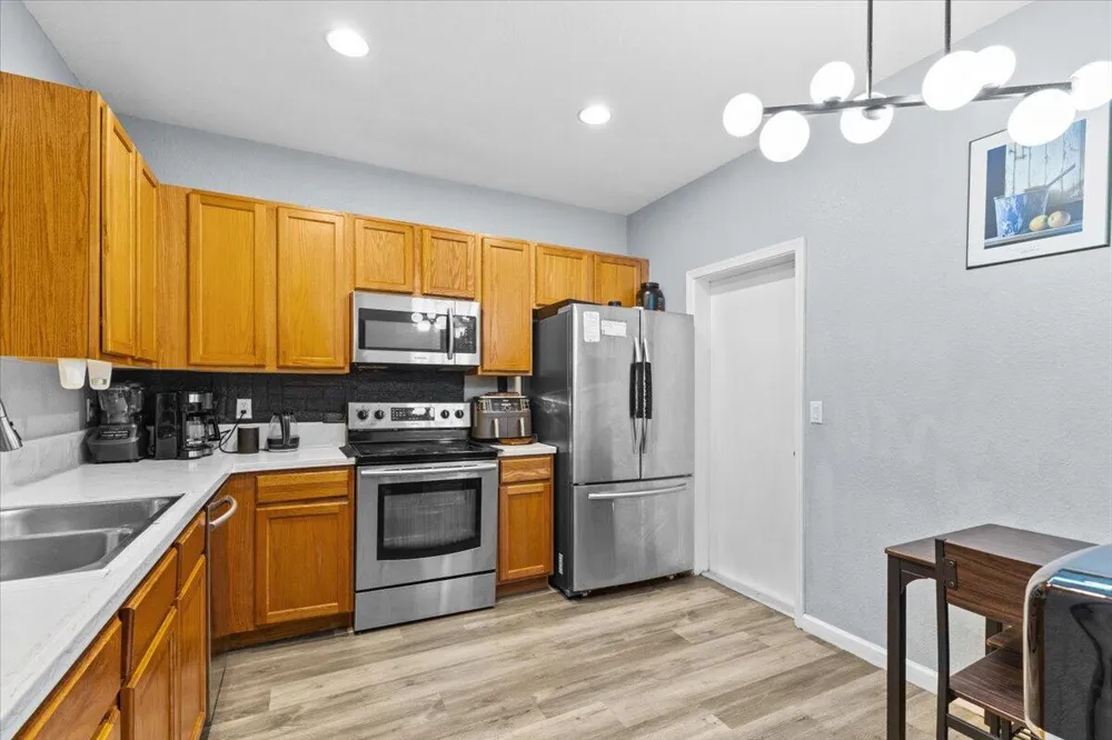 2227 OAKMONT DRIVE Riviera Beach, FL 33404