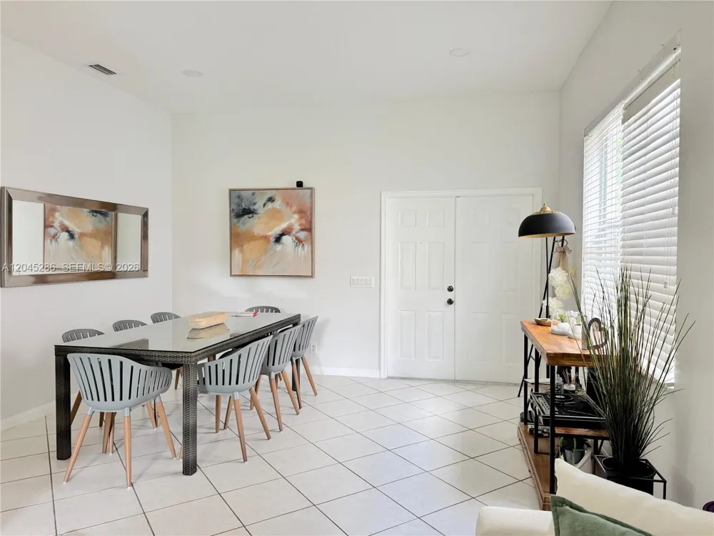 1074 Bluewood Ter #0 Weston, FL 33327