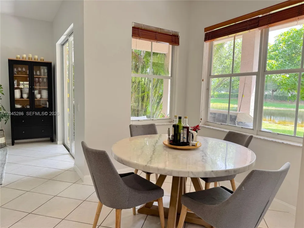 1074 Bluewood Ter #0 Weston, FL 33327