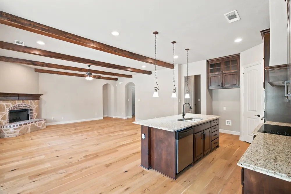 317 Landview Drive Burleson, TX 76028