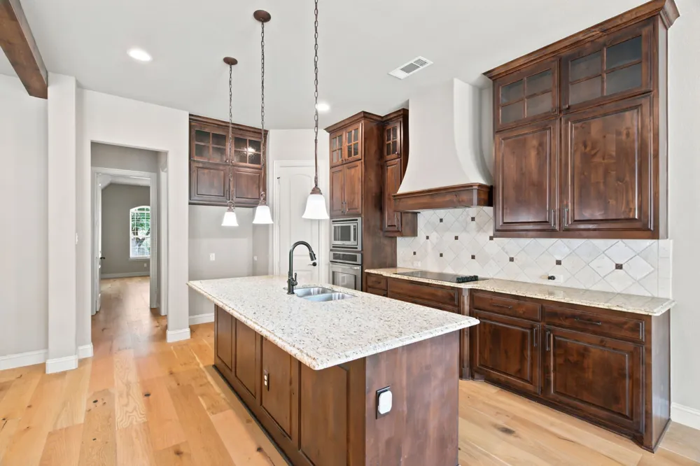 317 Landview Drive Burleson, TX 76028