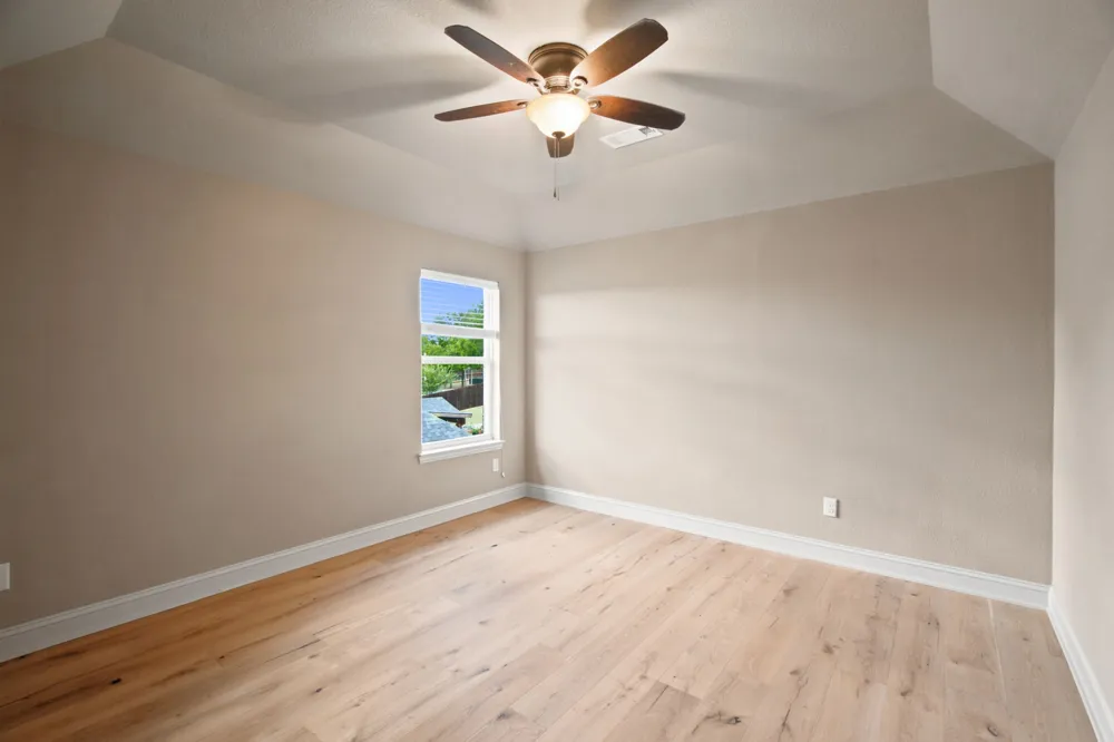 317 Landview Drive Burleson, TX 76028