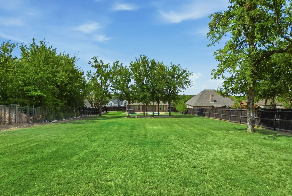 317 Landview Drive Burleson, TX 76028