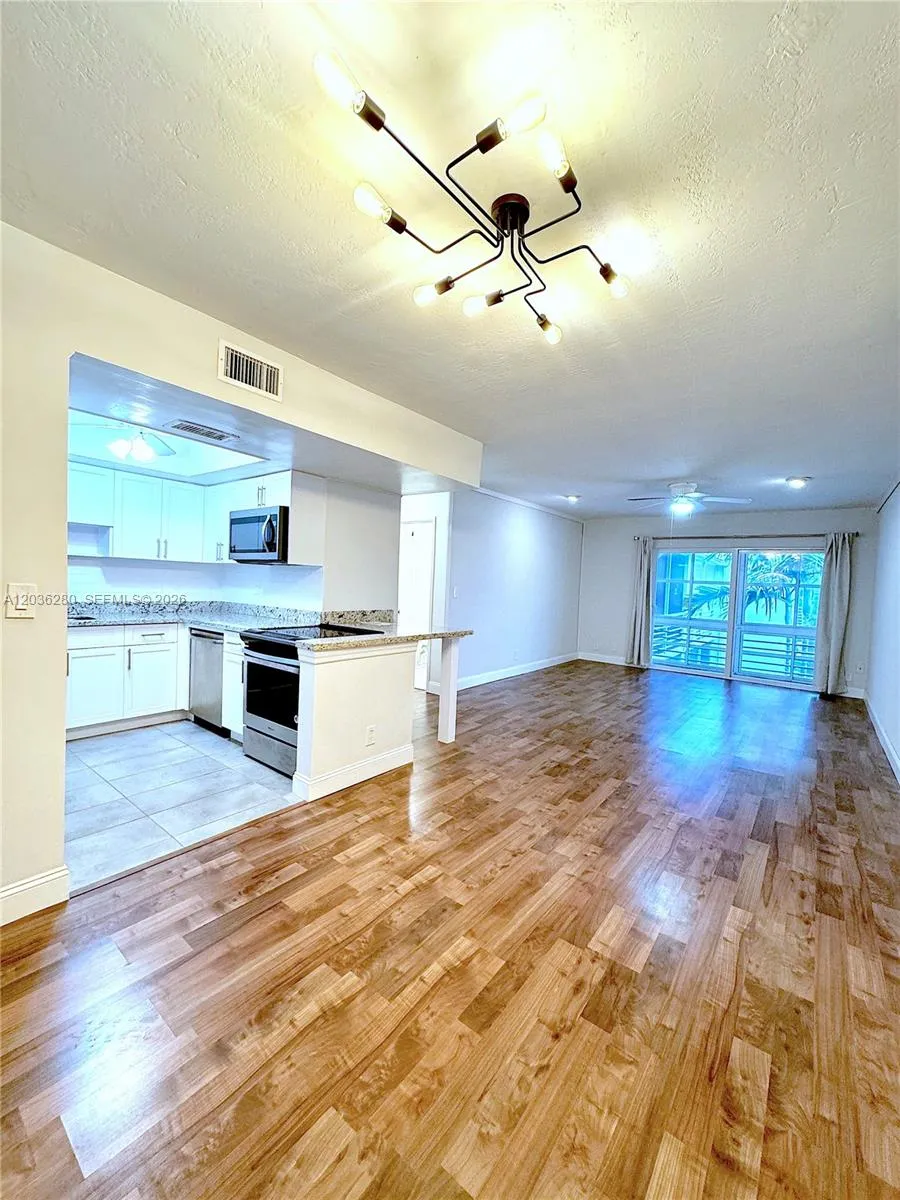 1535 SE 15th St #304 Fort Lauderdale, FL 33316