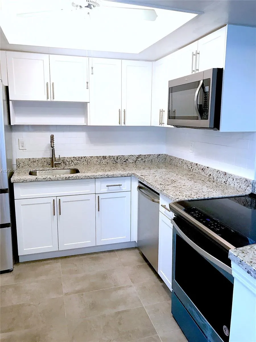 1535 SE 15th St #304 Fort Lauderdale, FL 33316