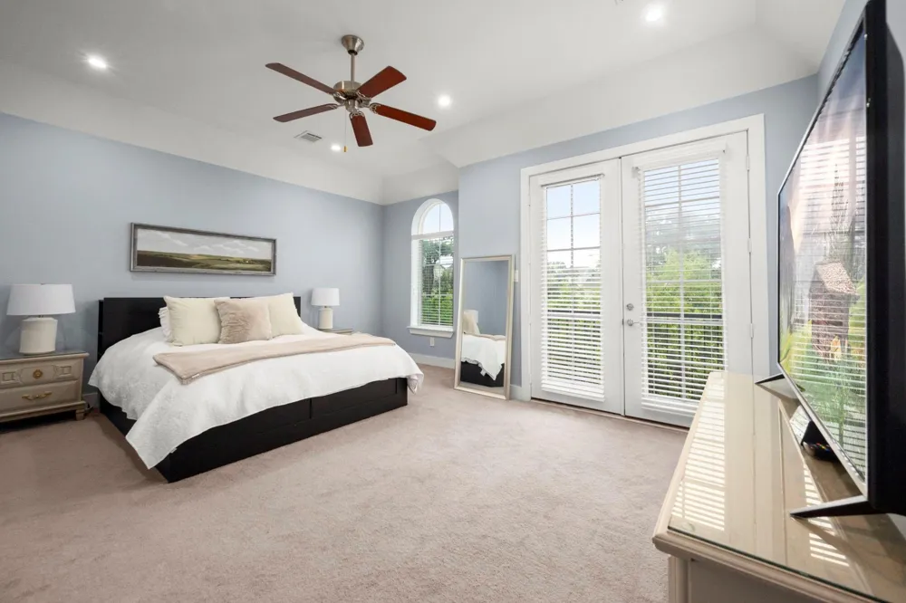 1041 W 17th Street Houston, TX 77008