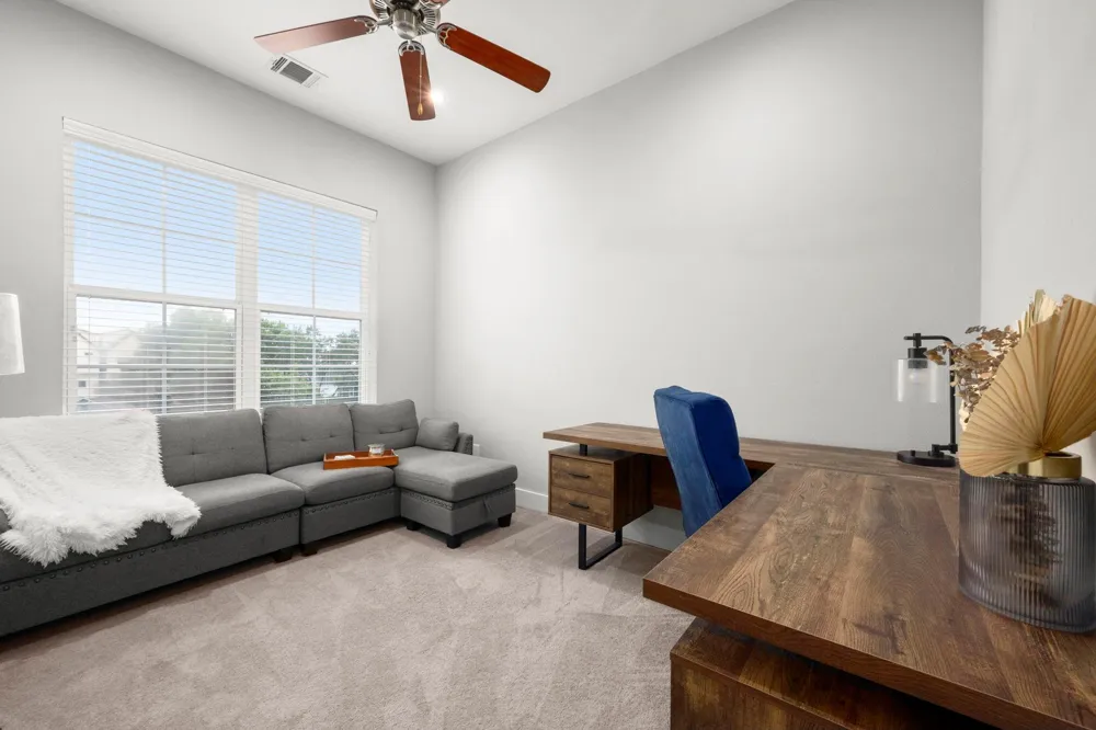 1041 W 17th Street Houston, TX 77008