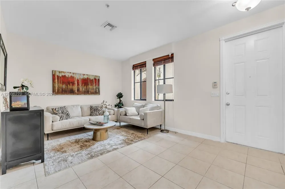 2925 NW 126th Ave #306-1 Sunrise, FL 33323