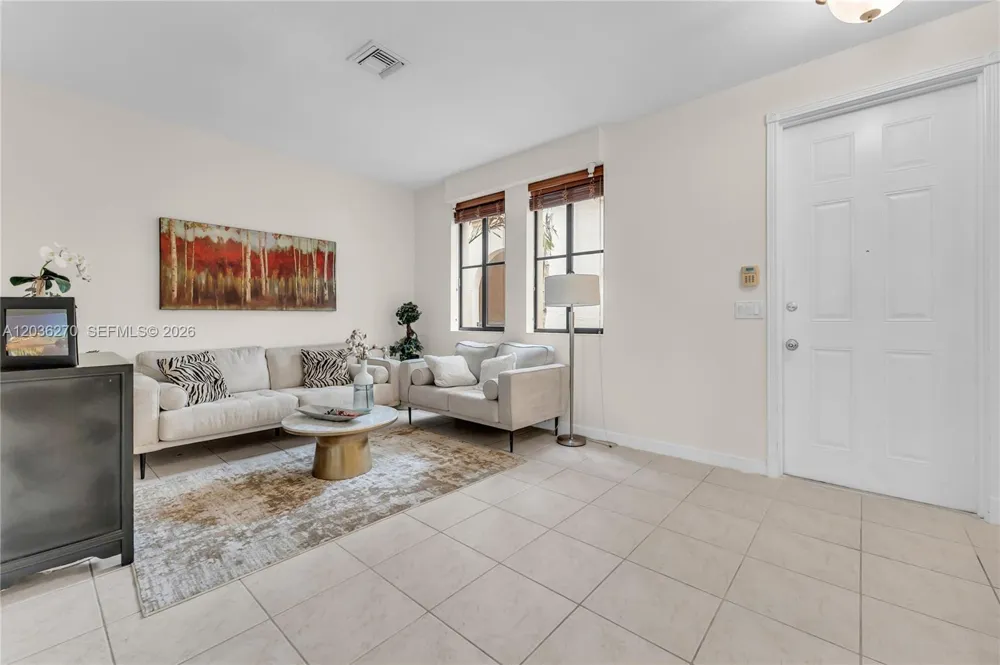 2925 NW 126th Ave #306-1 Sunrise, FL 33323