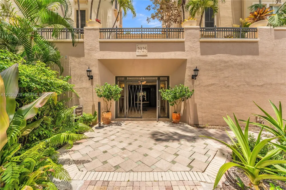 2925 NW 126th Ave #306-1 Sunrise, FL 33323