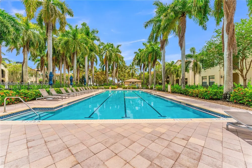 2925 NW 126th Ave #306-1 Sunrise, FL 33323