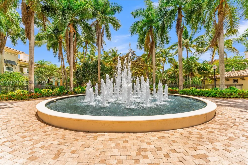 2925 NW 126th Ave #306-1 Sunrise, FL 33323