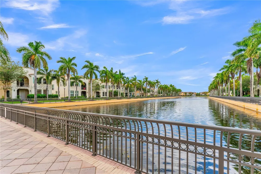 2925 NW 126th Ave #306-1 Sunrise, FL 33323