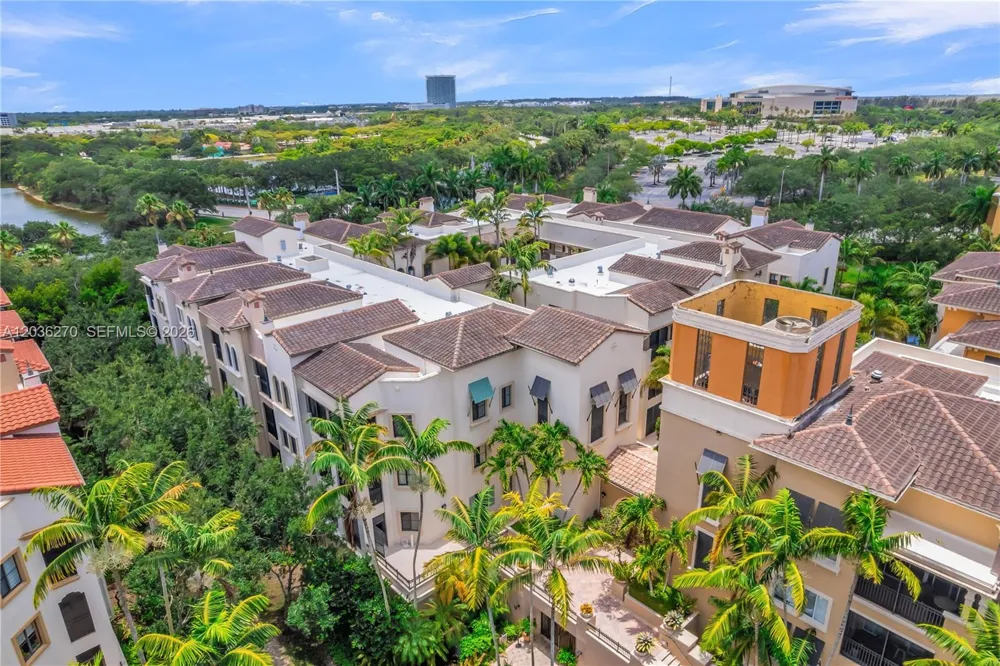 2925 NW 126th Ave #306-1 Sunrise, FL 33323