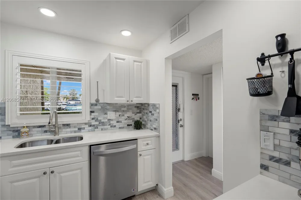 6750 Royal Palm Blvd #107E Margate, FL 33063
