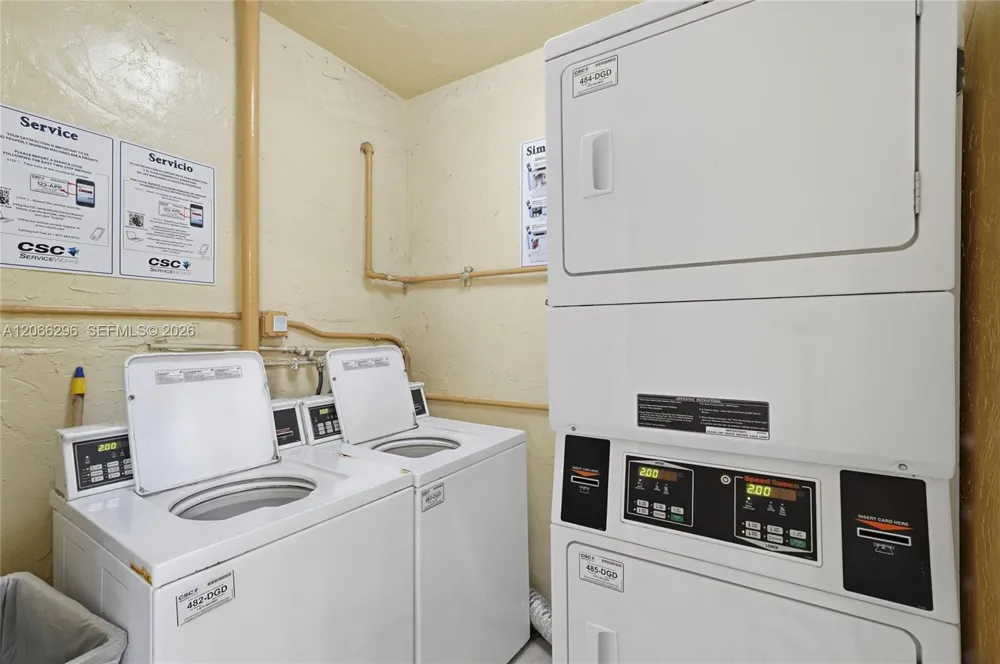 17901 NW 68th Ave #R206 Hialeah, FL 33015
