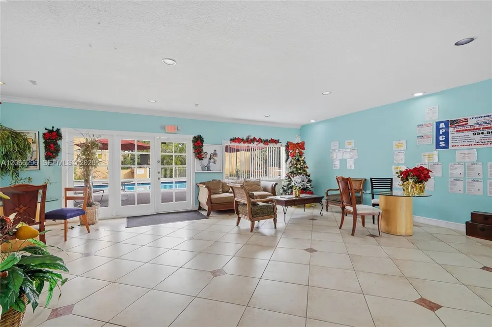 17901 NW 68th Ave #R206 Hialeah, FL 33015