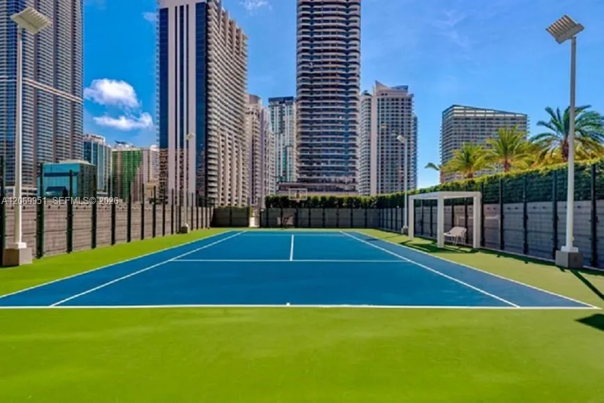 801 S Miami Ave #PH5801 Miami, FL 33130