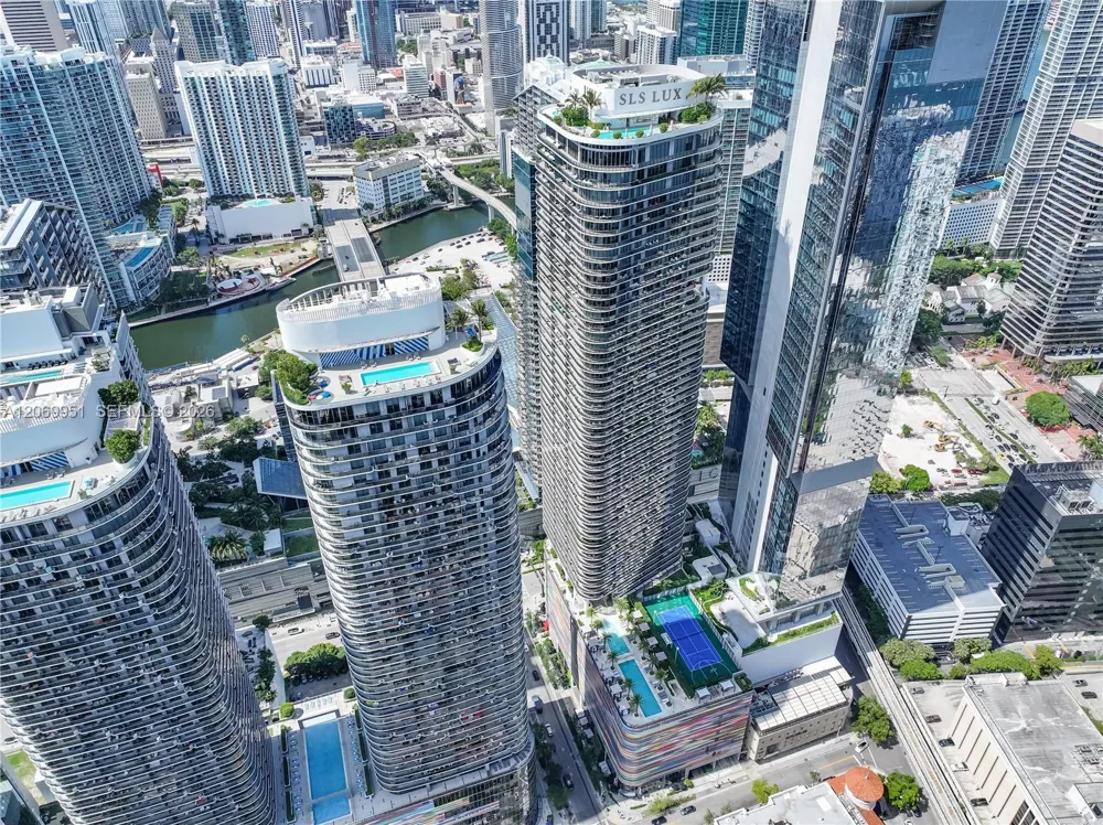 801 S Miami Ave #PH5801 Miami, FL 33130