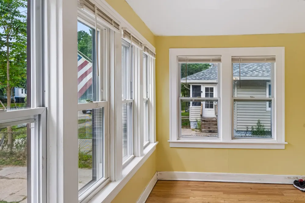 866 E Isabella Avenue Muskegon, MI 49442