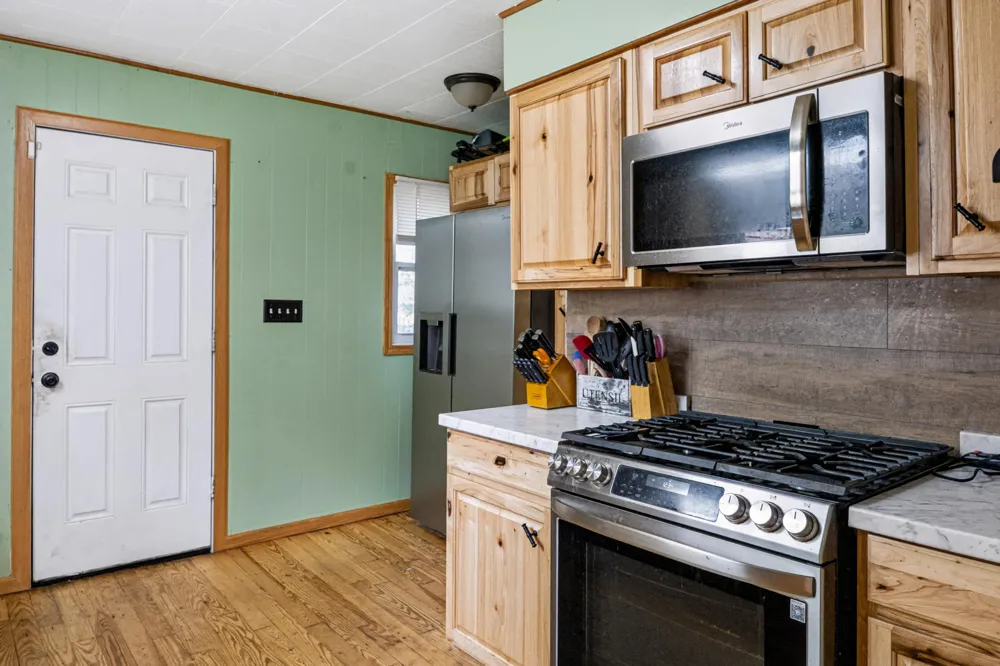 866 E Isabella Avenue Muskegon, MI 49442