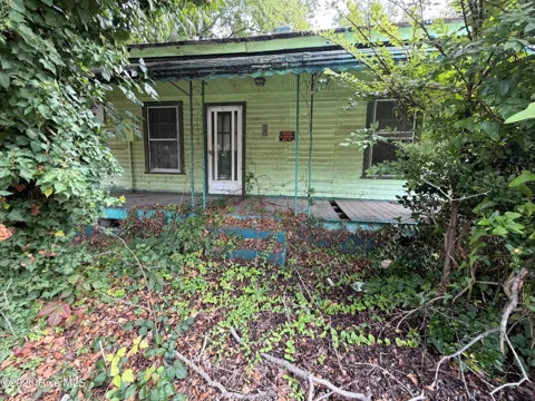 919 Panola Street