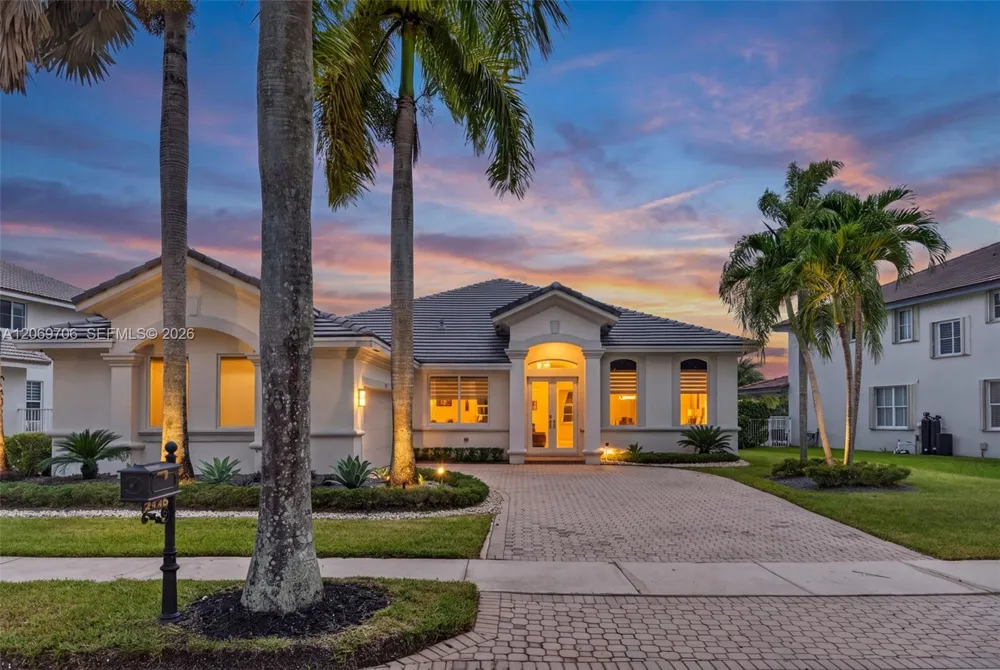 2126 Quail Roost Dr Weston, FL 33327