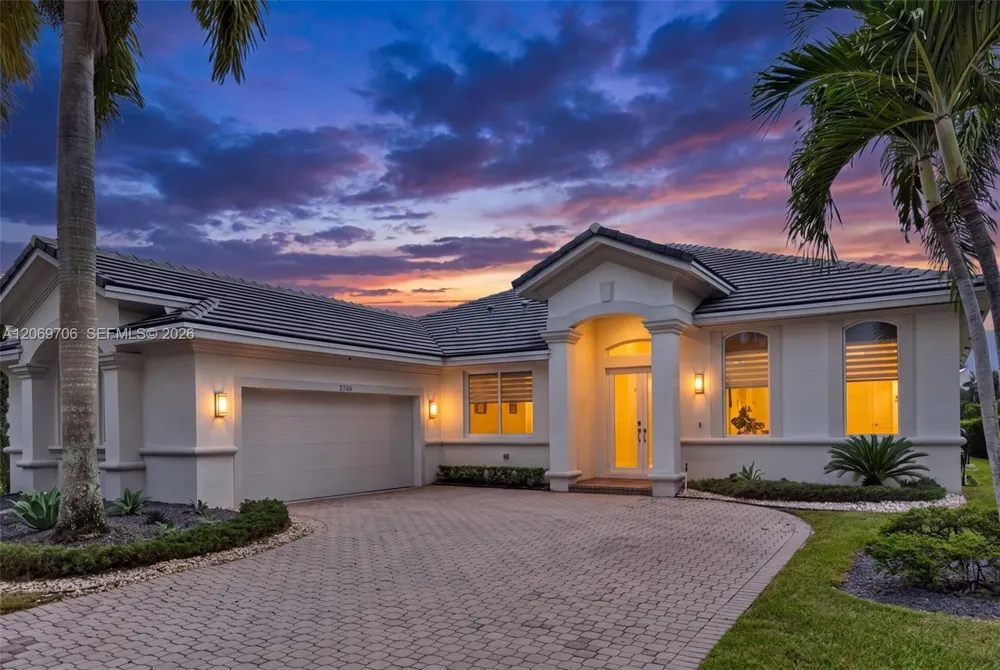 2126 Quail Roost Dr Weston, FL 33327