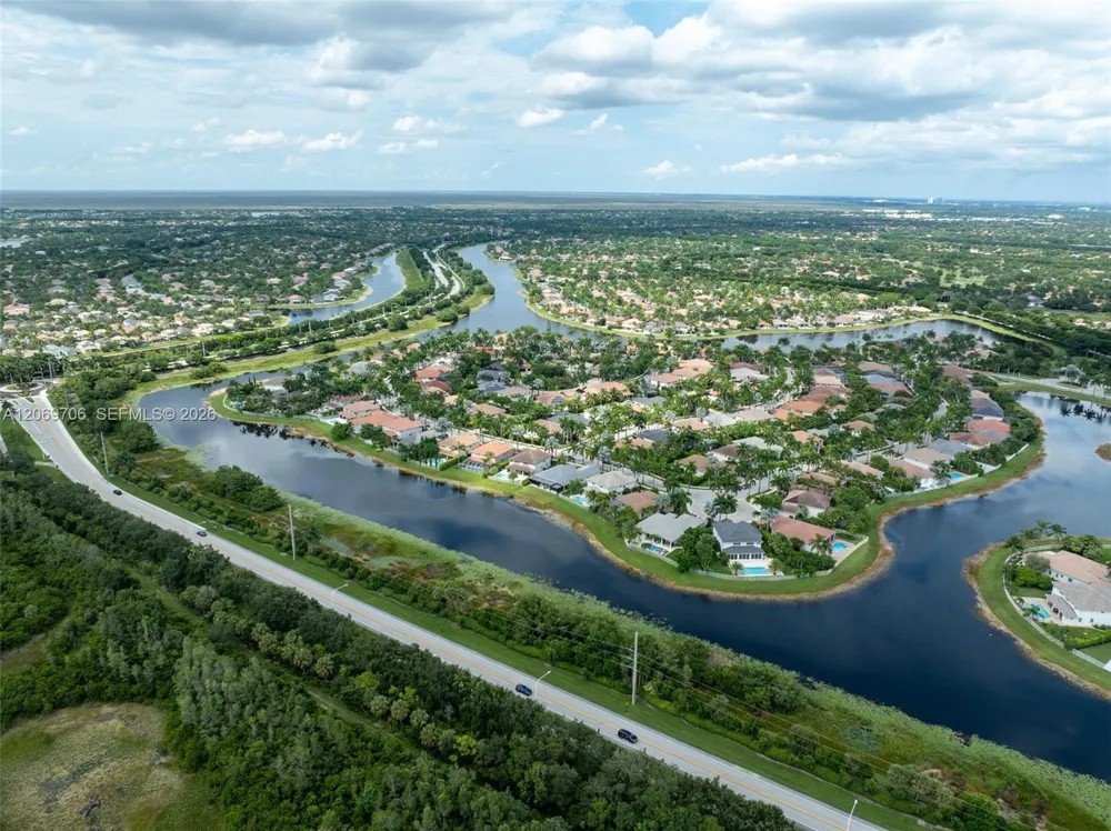 2126 Quail Roost Dr Weston, FL 33327