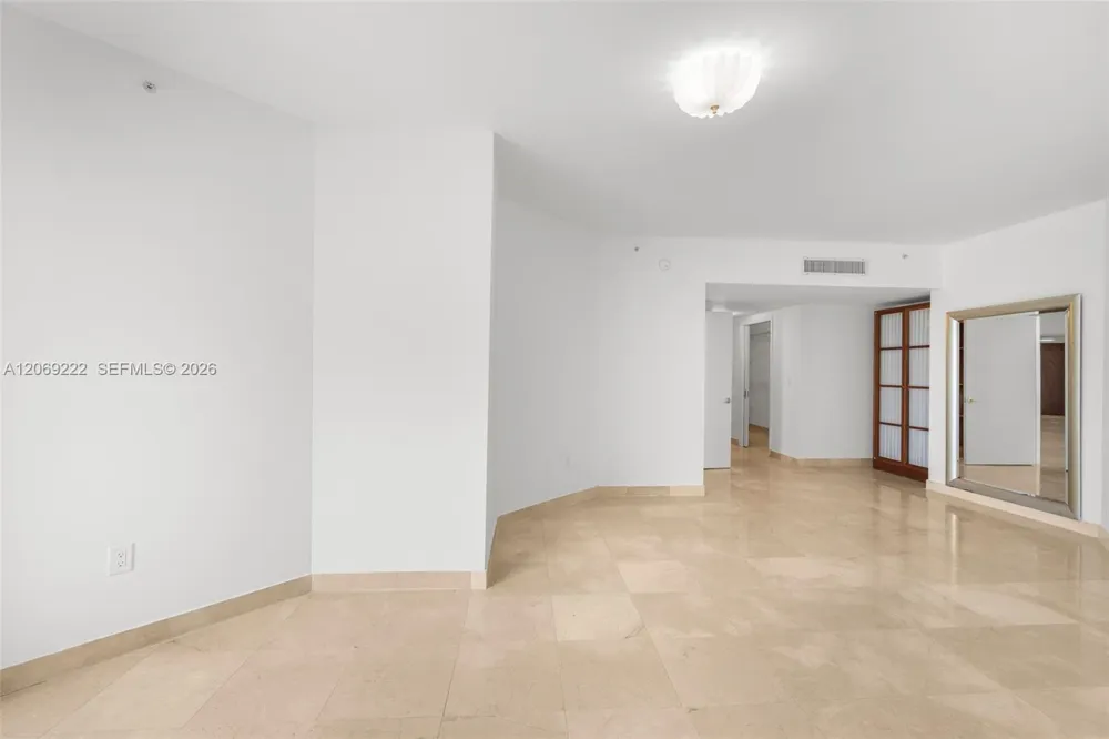9559 Collins Ave #S9-D Surfside, FL 33154