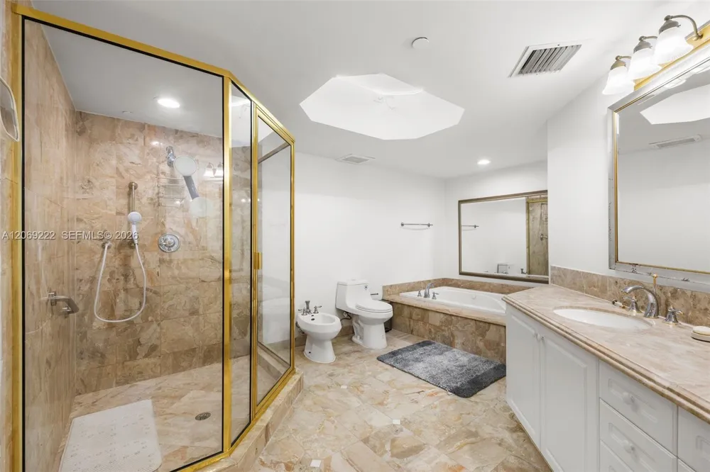 9559 Collins Ave #S9-D Surfside, FL 33154