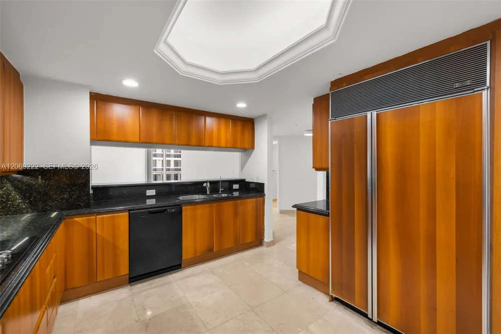 9559 Collins Ave #S9-D Surfside, FL 33154