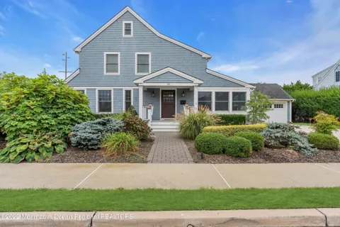 35 Bristol Place