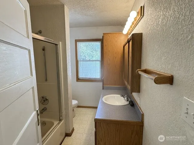 538 SW Chehalis Avenue Chehalis, WA 98532