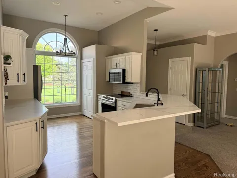 10070 Fenton Road