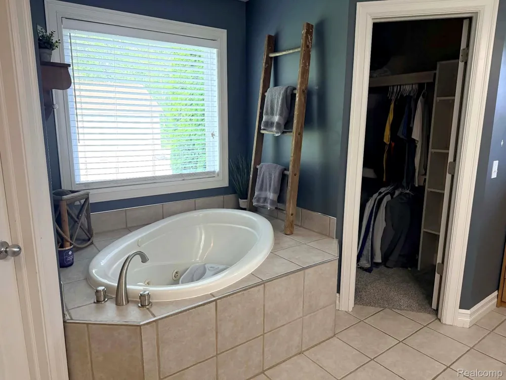 10070 Fenton Road Mundy Township, MI 48430
