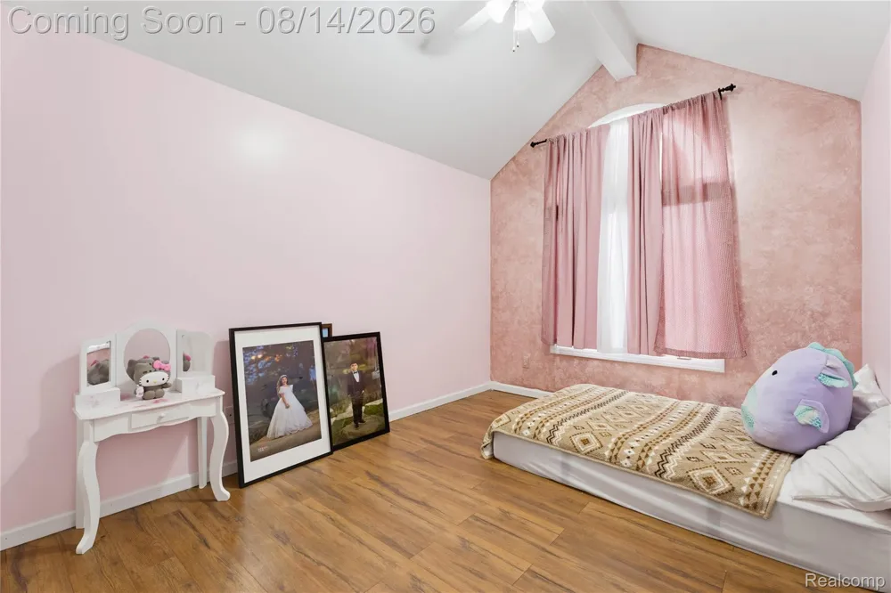 48353 Jefferson Drive Macomb Township, MI 48044