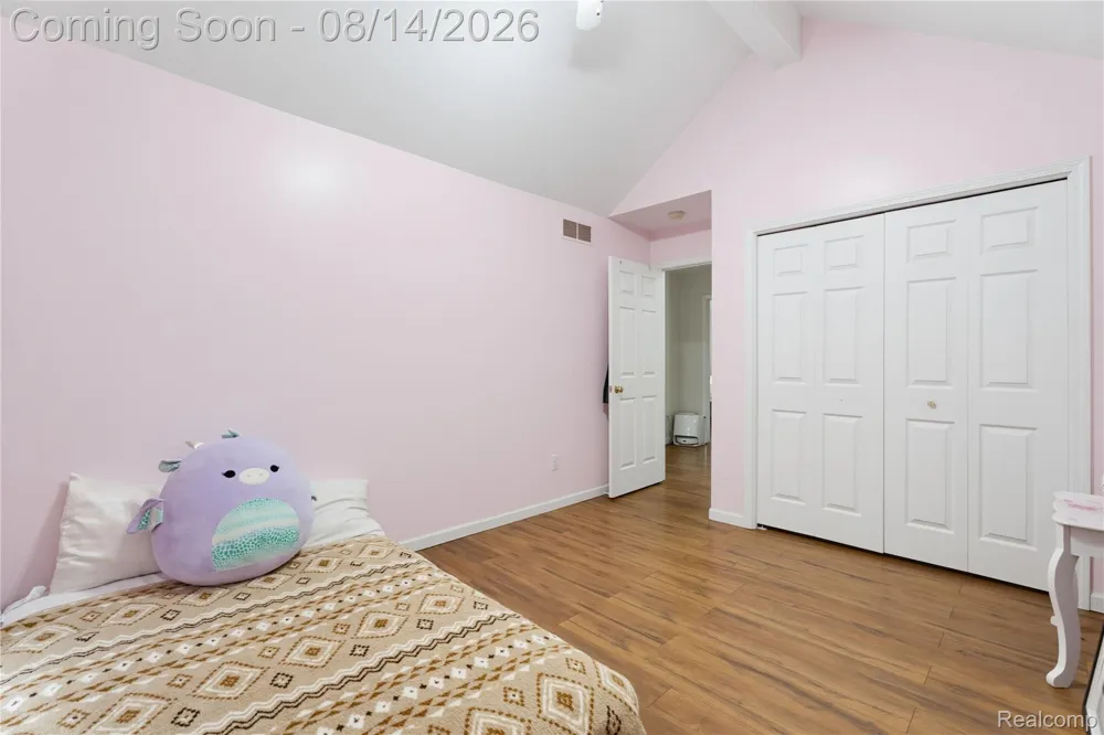 48353 Jefferson Drive Macomb Township, MI 48044