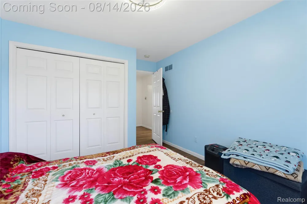 48353 Jefferson Drive Macomb Township, MI 48044