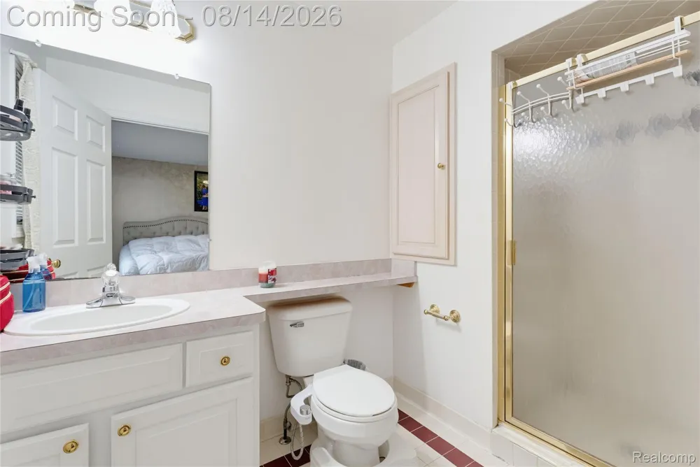 48353 Jefferson Drive Macomb Township, MI 48044